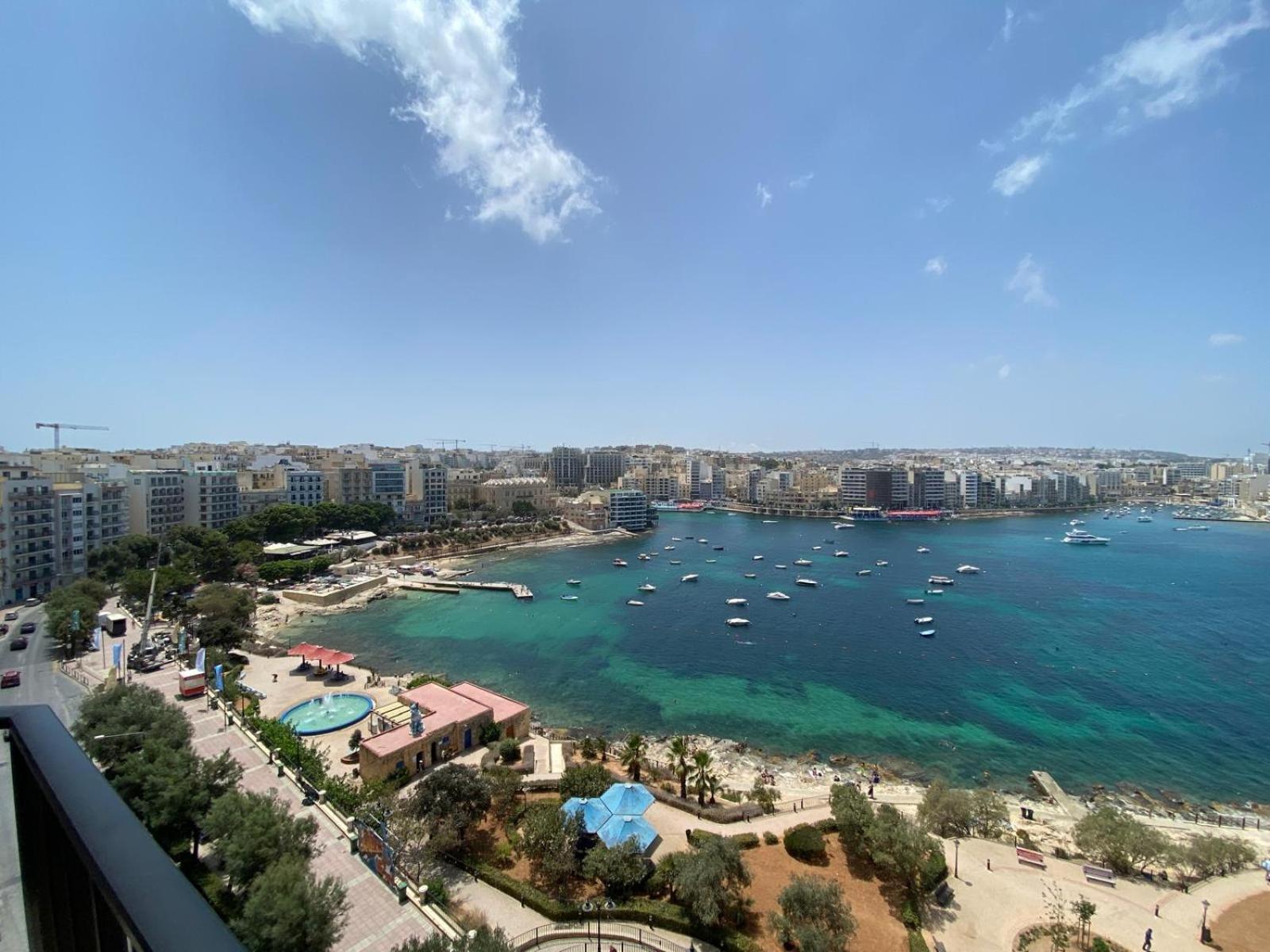 Sunny Side * Sliema